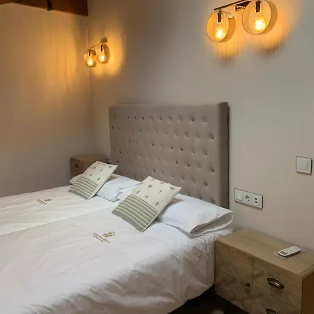 Flores Para Angela Apartamentos Rurales En El Valle Del Jerte アパート