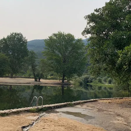 En El Valle Del Jerte Flores Angela * Cabezuela del Valle