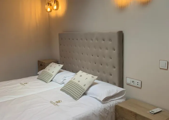 En El Valle Del Jerte Flores Angela Apartman