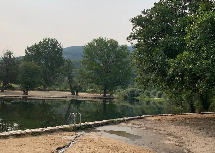 En El Valle Del Jerte Flores Angela * Cabezuela Del Valle